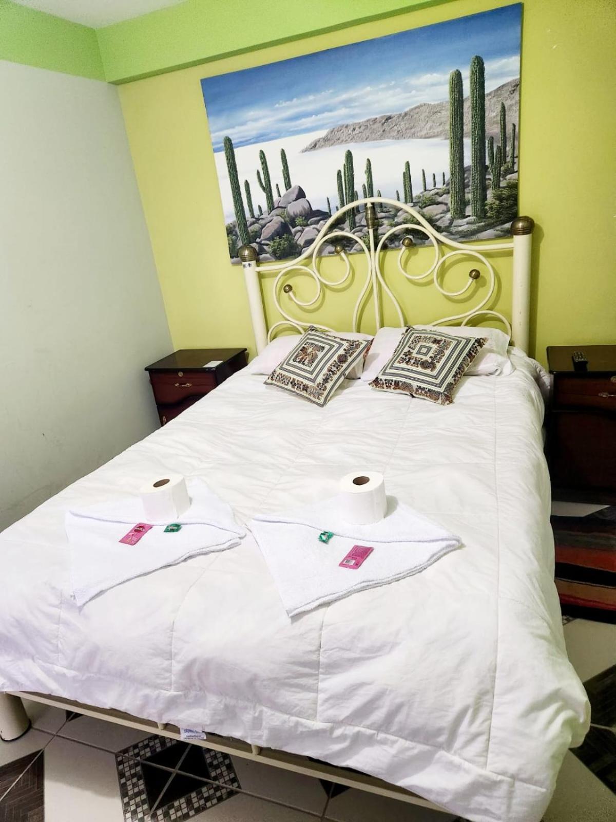 Hotel Aguilar Уюни Экстерьер фото