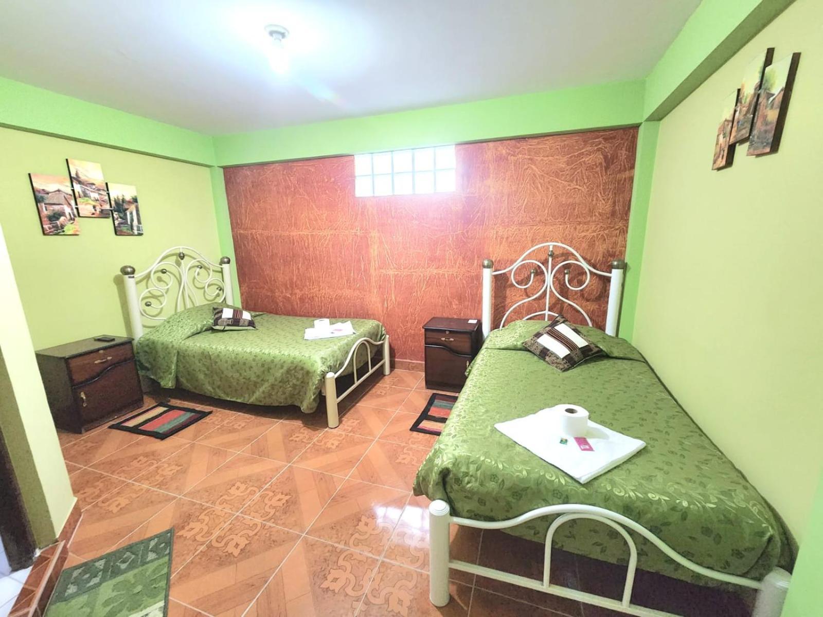 Hotel Aguilar Уюни Экстерьер фото