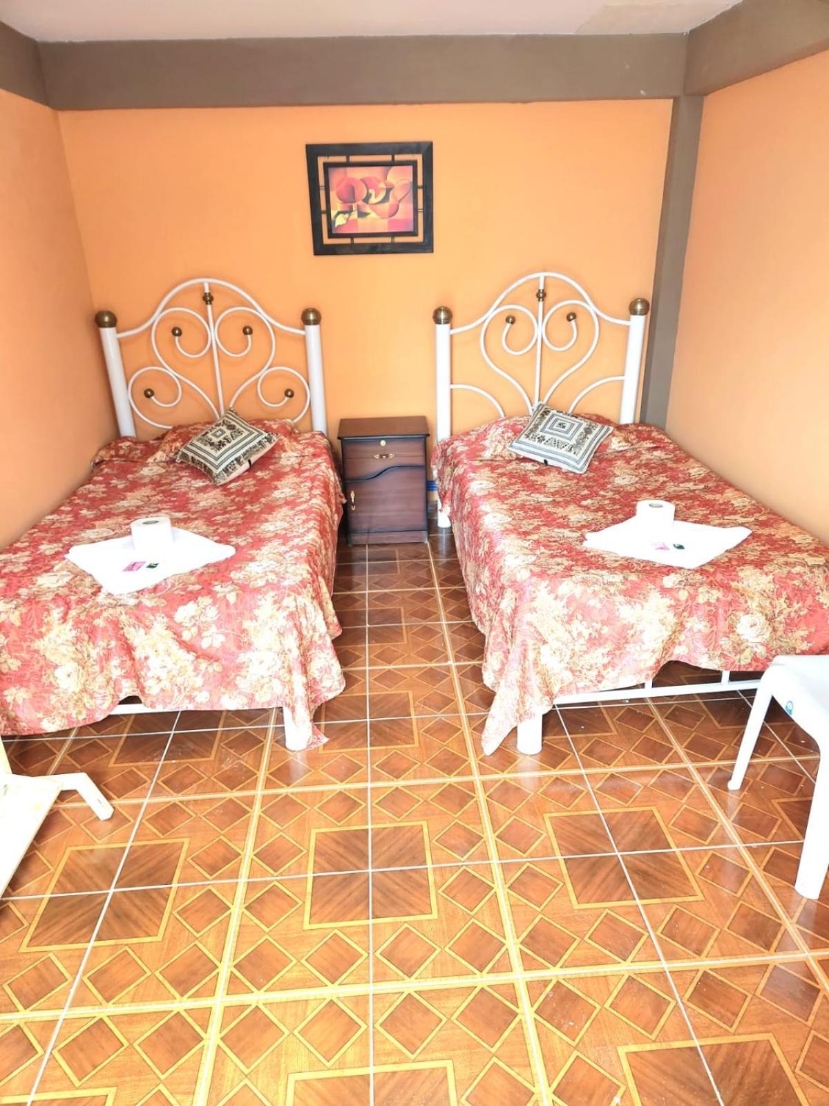 Hotel Aguilar Уюни Экстерьер фото
