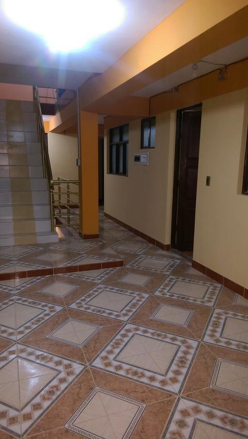 Hotel Aguilar Уюни Экстерьер фото