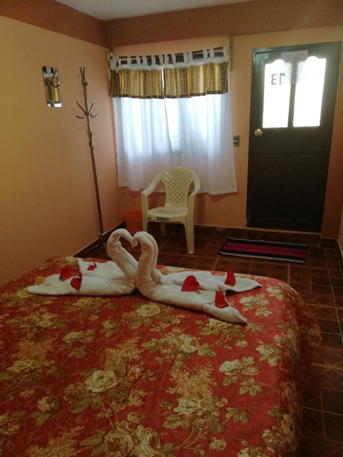 Hotel Aguilar Уюни Экстерьер фото