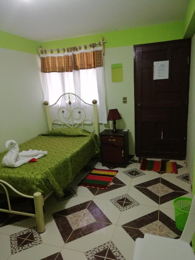 Hotel Aguilar Уюни Экстерьер фото