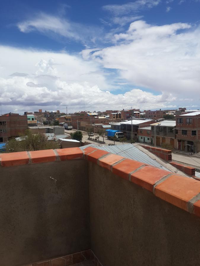 Hotel Aguilar Уюни Экстерьер фото