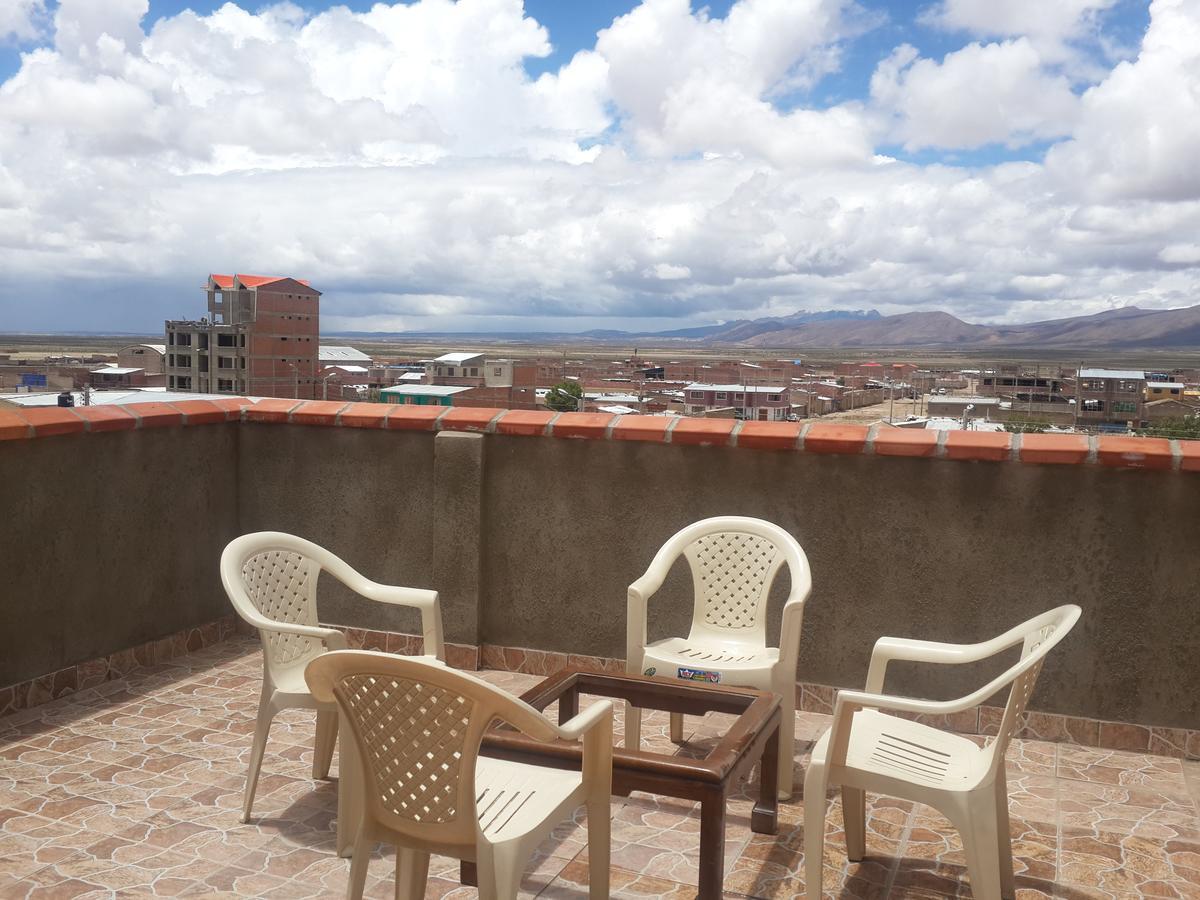 Hotel Aguilar Уюни Экстерьер фото