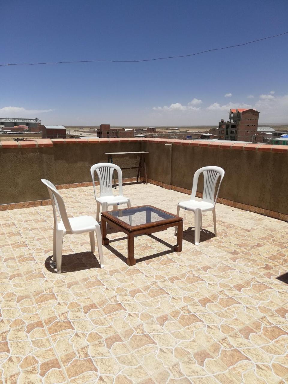 Hotel Aguilar Уюни Экстерьер фото